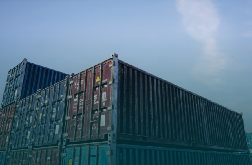 WFW berät MPCC bei Kauf von vier Containerschiffen