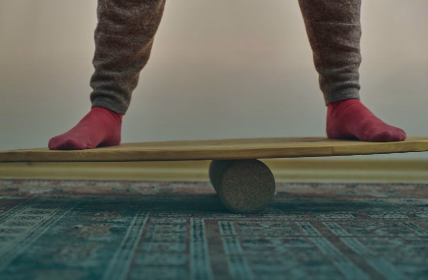 Offensichtliche Sturzgefahr: Nutzer haftet für Balance-Board-Unfall selbst