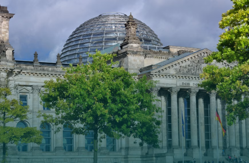 ZDF-Politbarometer: AfD mit 27 Prozent klar vor der Union